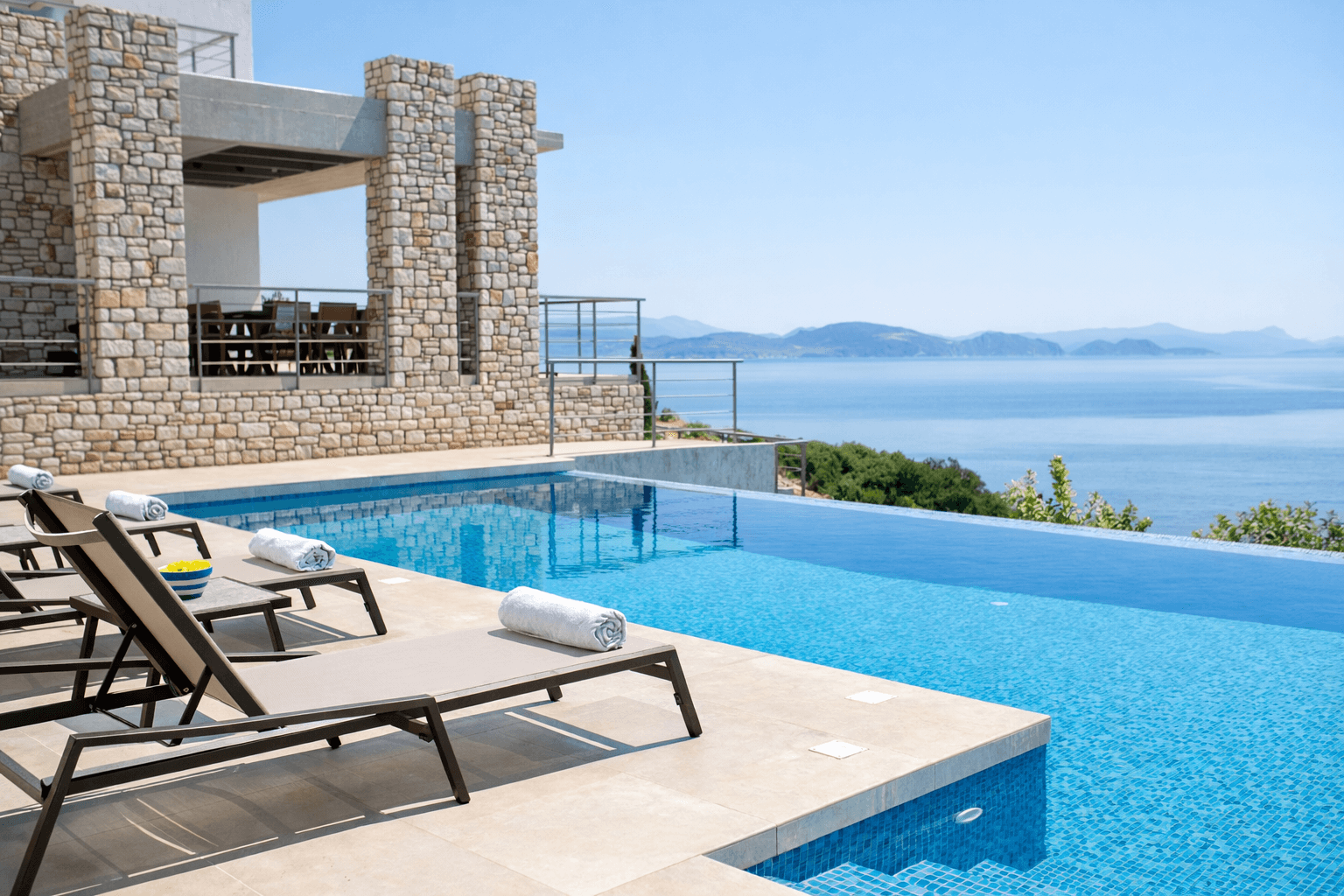 Villa Levanda_Sea view from pool